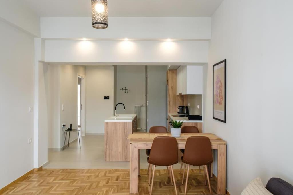 Modern Pangrati Flat! Lägenhet Aten Exteriör bild